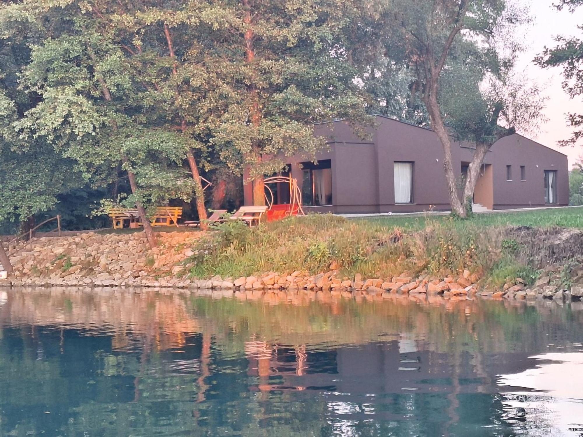 Bihać Farah Superior Apartments מראה חיצוני תמונה