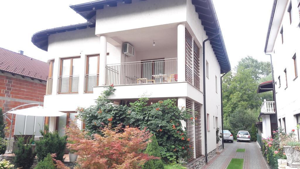 Bihać Farah Superior Apartments מראה חיצוני תמונה